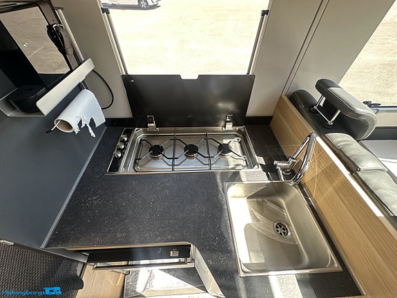 Adria Coral 670 SLT * Hydrauliska * AC * Inverter * Solcell 19 of 21