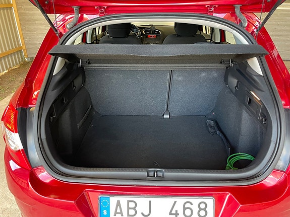 Citroen C4 7 of 14