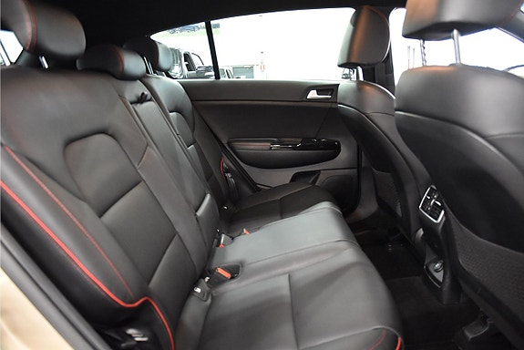 Kia Sportage 13 of 26