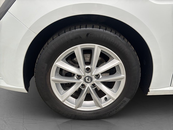 Renault Megane 27 of 30