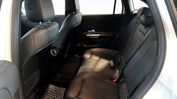 Mercedes-Benz EQA250 5 of 5