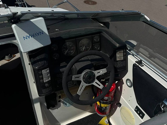 Bayliner 2651 / MerCruiser 220 hk / Ny motor / Trailer ingår 5 of 5