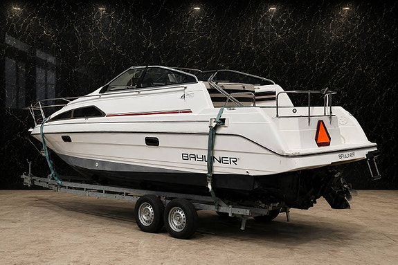 Bayliner 2651 / MerCruiser 220 hk / Ny motor / Trailer ingår 3 of 5