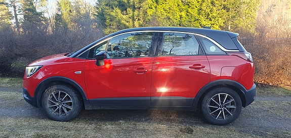 Opel Crossland X 2 of 3