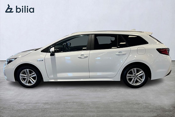 Suzuki Swace 3 of 5