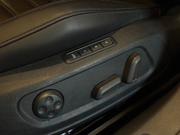 Volkswagen Passat 18 of 21