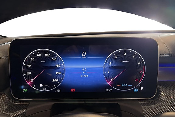 Mercedes-Benz C300 14 of 23