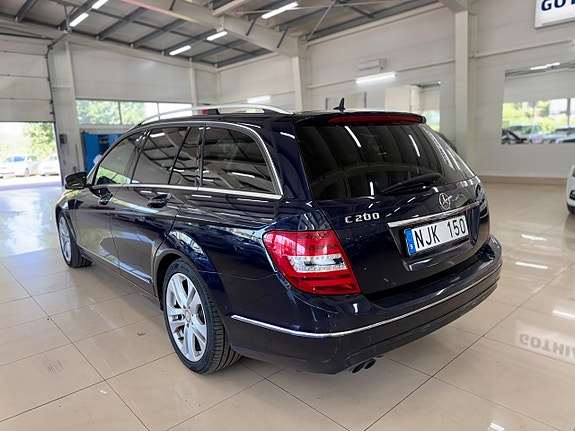 Mercedes-Benz C200 6 of 13