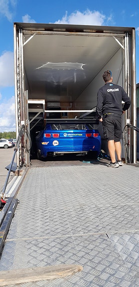 Närko Racetrailer med dubbla lastplan samt bodel 9 of 9