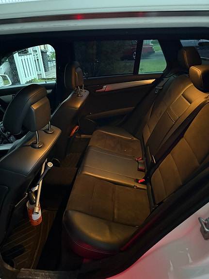 Mercedes-Benz C220 5 of 5
