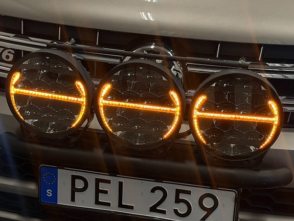 Volkswagen Amarok 5 of 5