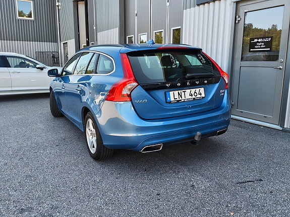 Volvo V60 8 of 29