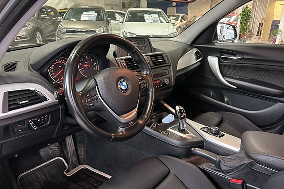 BMW 118d 8 of 30