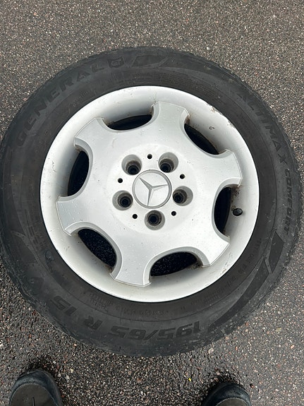 Mercedes-Benz C180 8 of 12