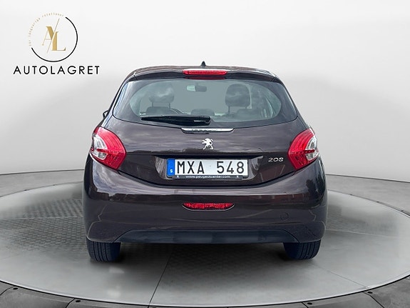 Peugeot 208 4 of 5