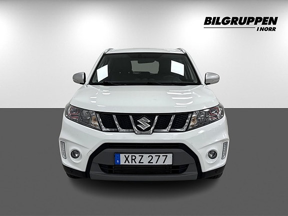 Suzuki Vitara 2 of 19