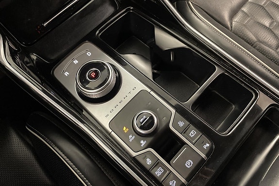 Kia Sorento 12 of 14