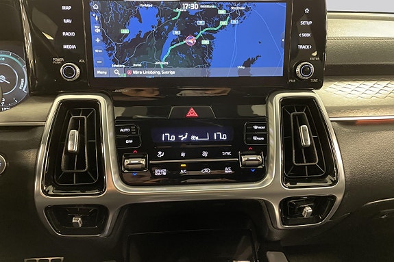 Kia Sorento 13 of 14