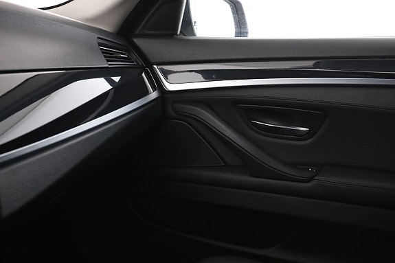 BMW 520d 30 of 30