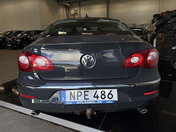 Volkswagen CC 4 of 5