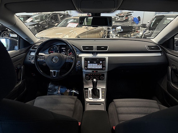 Volkswagen CC 21 of 23