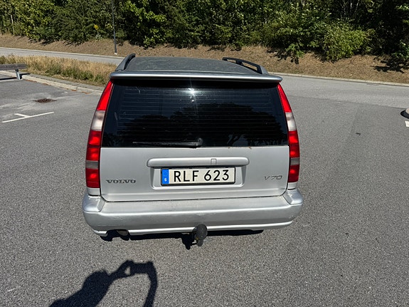 Volvo V70 5 of 5
