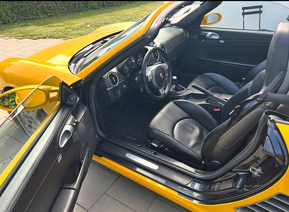 Porsche Boxster S 4 of 5