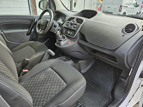 Renault Kangoo Express 16 of 22