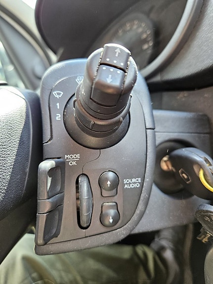 Renault Kangoo Express 18 of 22