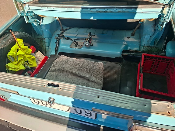 Volvo 142 4 of 5