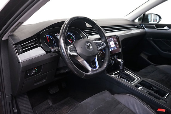 Volkswagen Passat 8 of 14