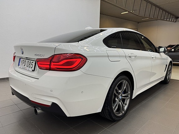 BMW 440i 3 of 23