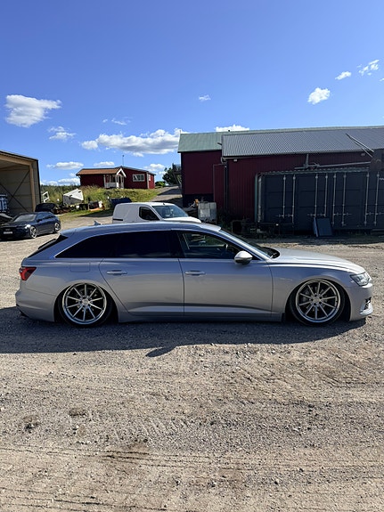 Audi A6 2 of 9