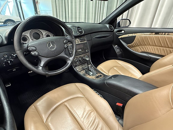 Mercedes-Benz CLK350 15 of 19