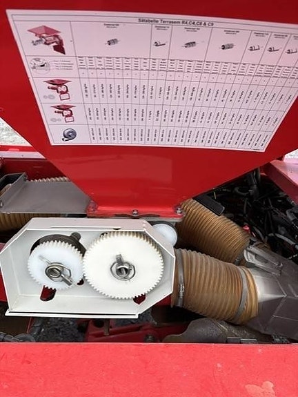 Pöttinger TerraSem C4 Fert 21 of 24