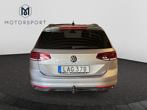 Volkswagen Passat 6 of 19