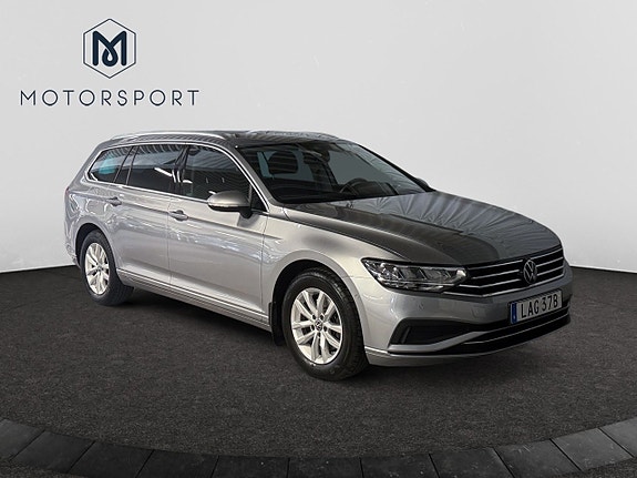 Volkswagen Passat 3 of 19