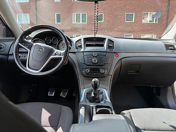Opel Insignia 4 of 10
