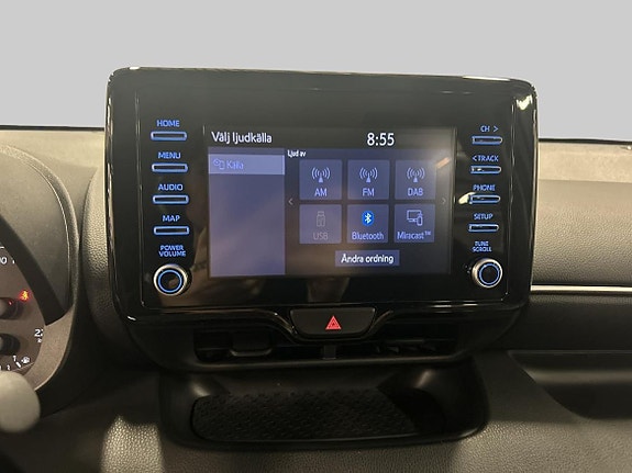 Toyota Yaris 16 of 19