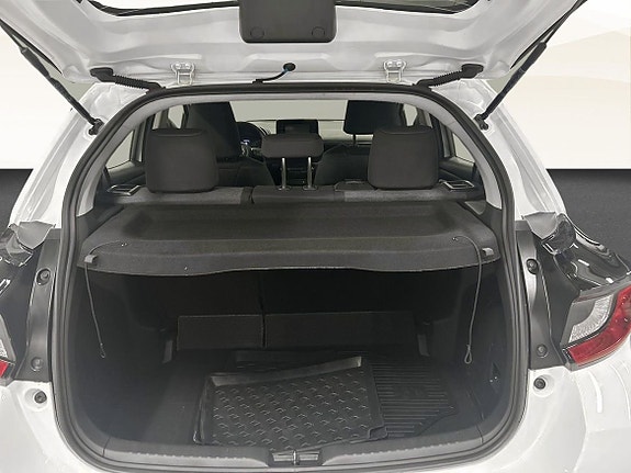 Toyota Yaris 13 of 19