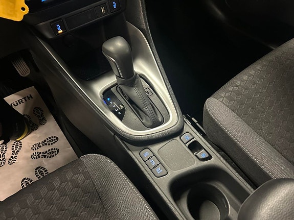 Toyota Yaris 18 of 19