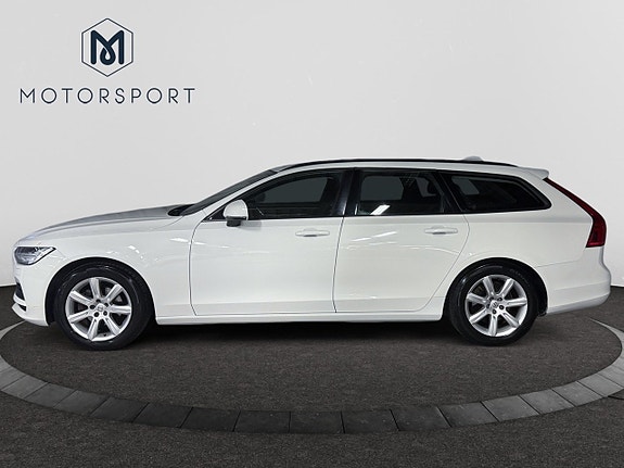 Volvo V90 3 of 5