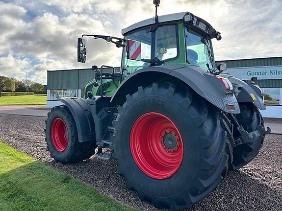 Fendt 828 Vario plus 4 of 12