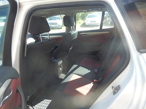 BMW X1 6 of 6