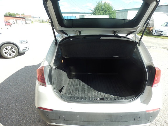 BMW X1 4 of 5