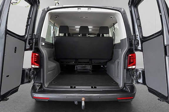 Volkswagen Caravelle 7 of 22