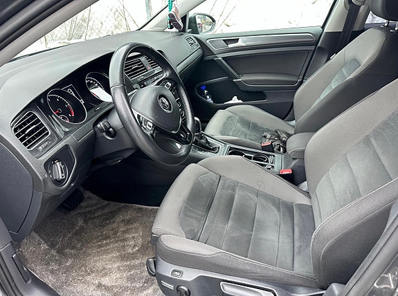 Volkswagen Golf VII 6 of 6