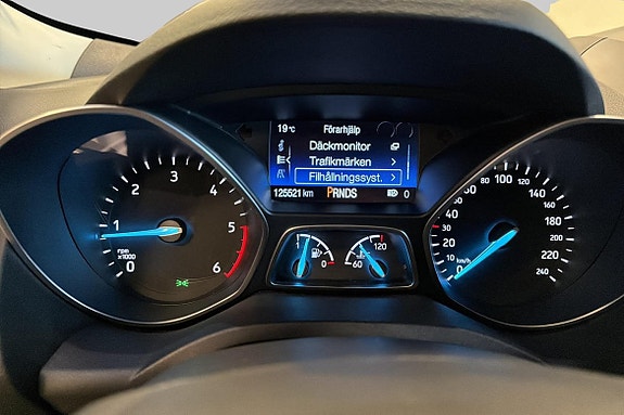 Ford Kuga 16 of 16