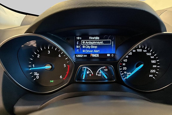 Ford Kuga 15 of 16