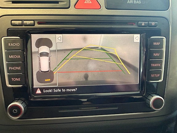 Volkswagen Tiguan 14 of 15